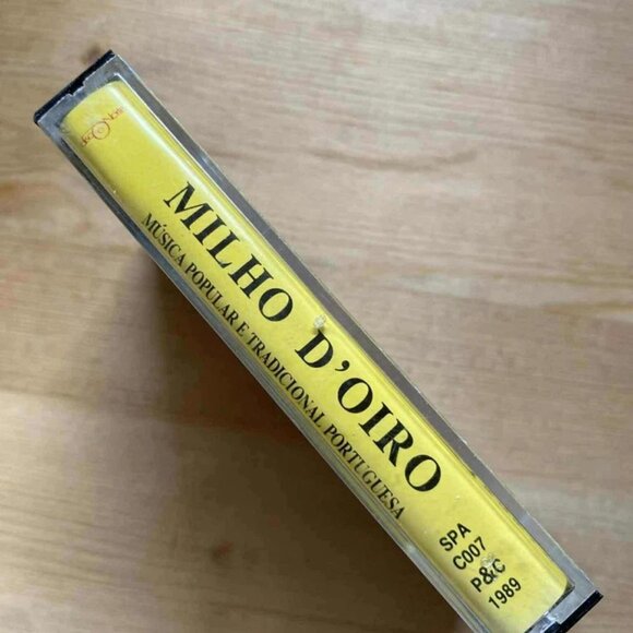 Milho D'Oiro – Música Popular Tradicional Portuguesa Cassette Tape VG+ C12 - Picture 2 of 2